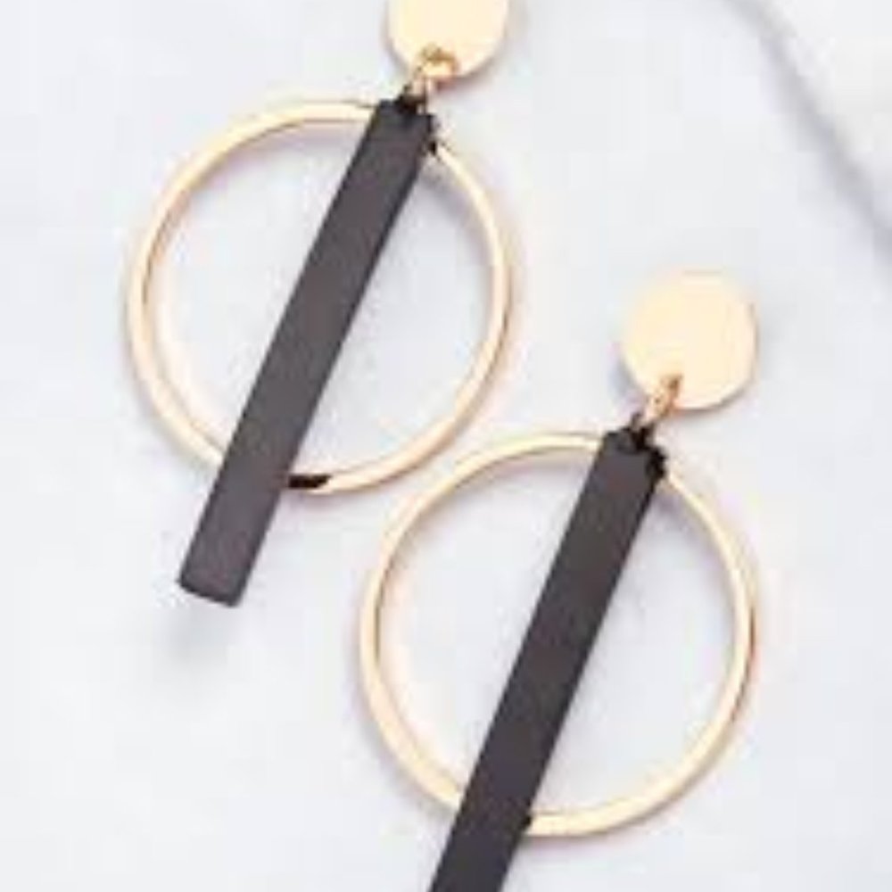 Opposites Attract Black / Rose Gold Earrings